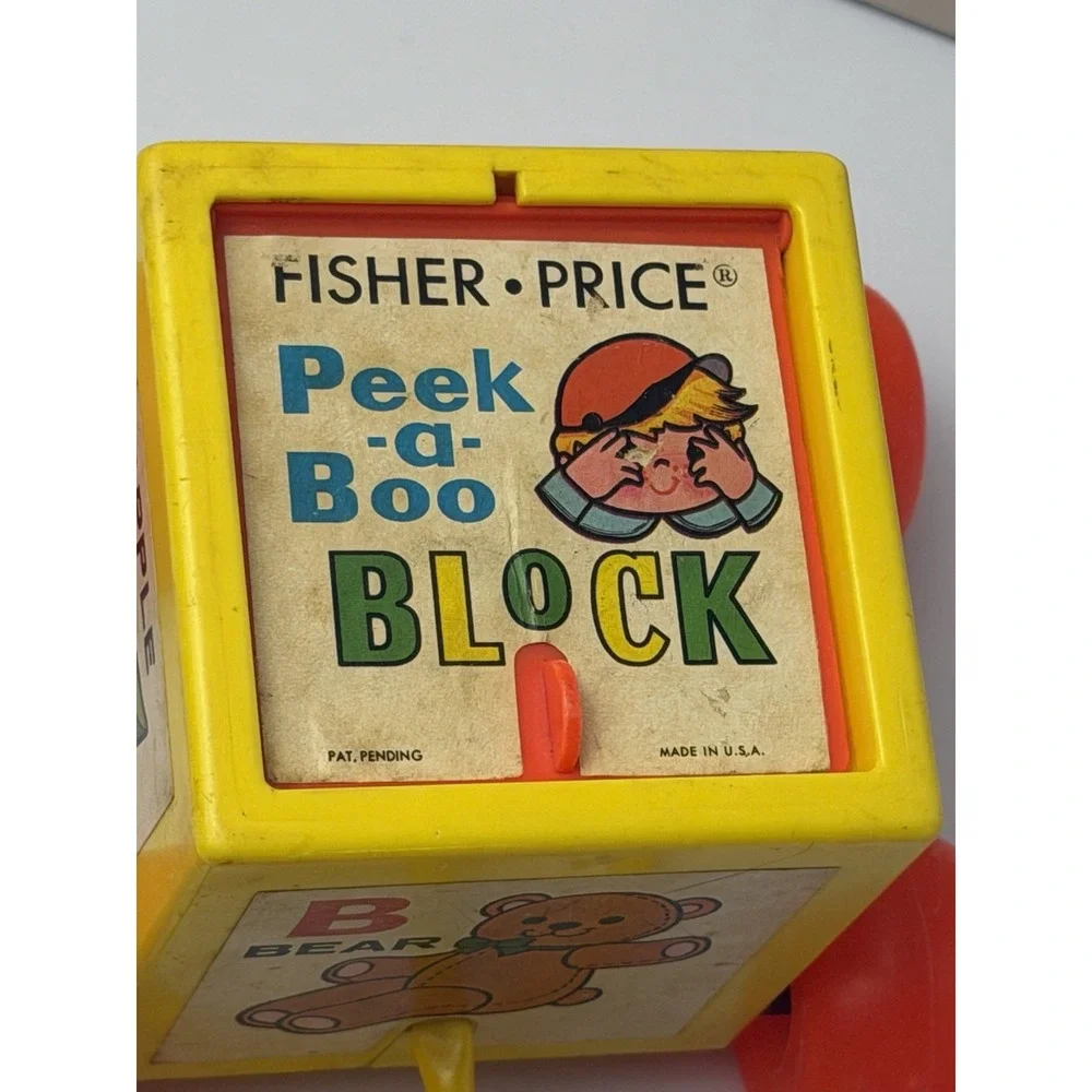 1970 Fisher Price Peek-a-Boo Block Squeeze Bulb Baby Pull Toy 760